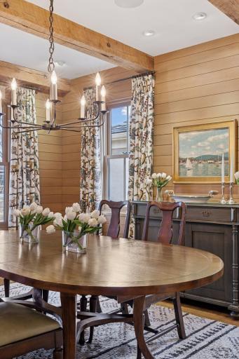 The dining room was designed with warm polished feel using natural materials like white oak to enhance the feel of an intimate and inviting dining atmosphere
