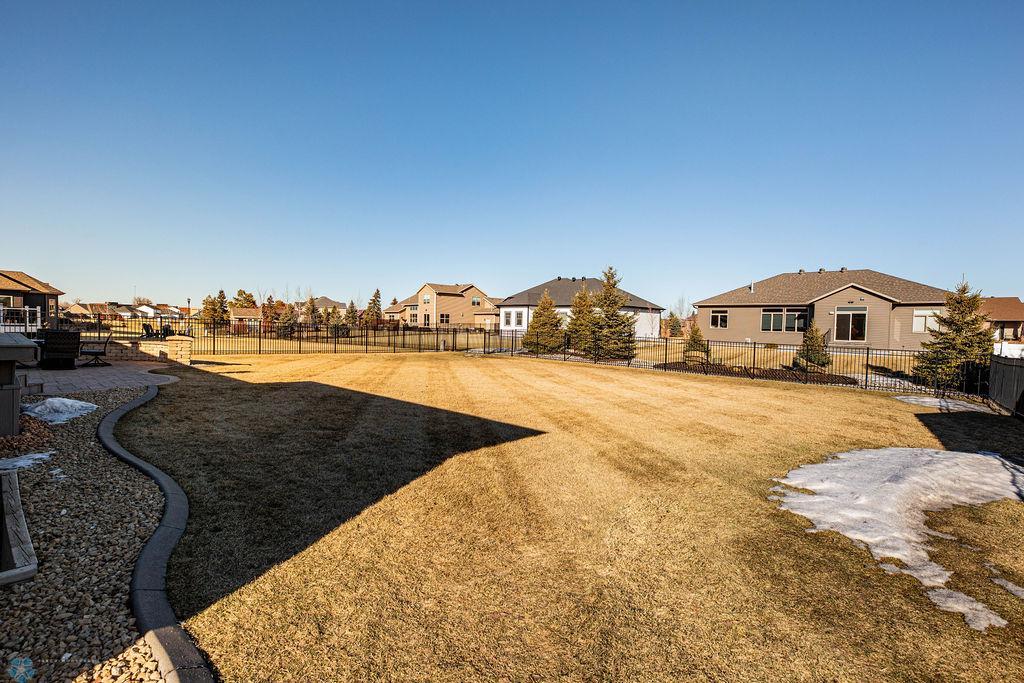 Very Large Well-Groomed Fenced Backyard