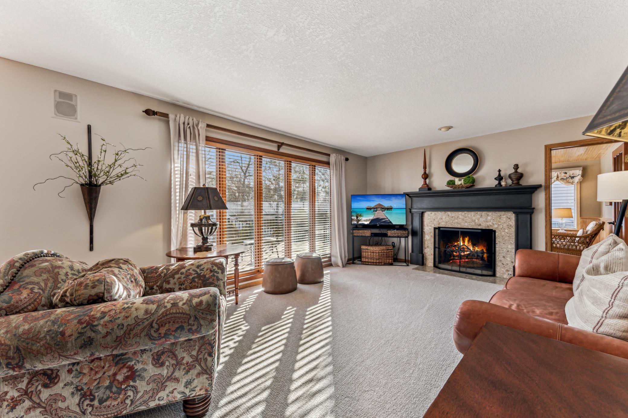 10859 Purdey Rd 03_Interior (4).jpg