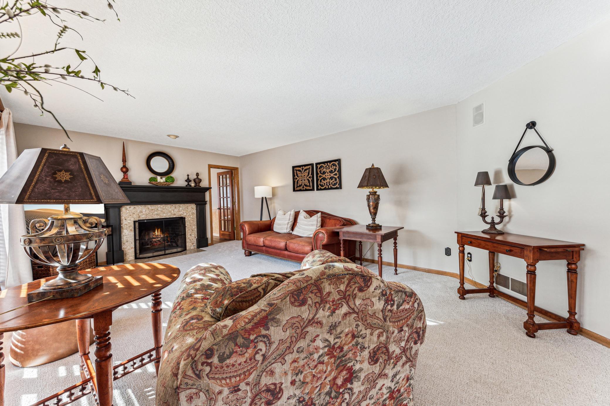 10859 Purdey Rd 001_Interior.jpg