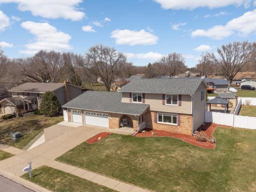 Welcome Home! 4511 148th Court Apple Valley