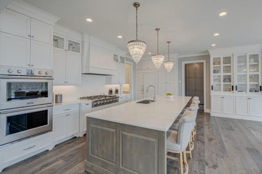 12877 Homestead Drive, Hugo, MN 55110