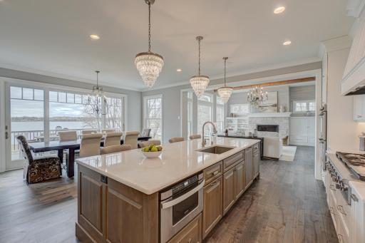12877 Homestead Drive, Hugo, MN 55110