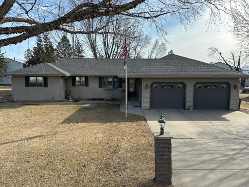 814 Country Club Drive SW, Melrose, MN 56352