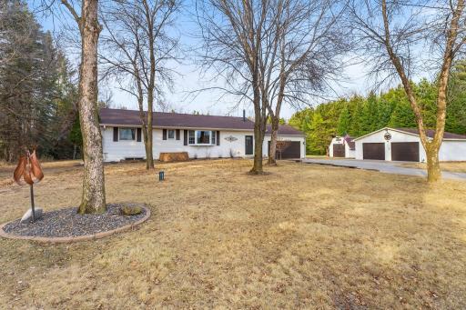 1735 225th Avenue NE, Bethel, MN 55005