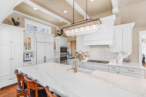 18400 Maple Ridge Road, Wayzata, MN 55391