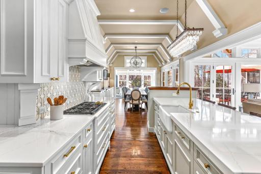 18400 Maple Ridge Road, Wayzata, MN 55391