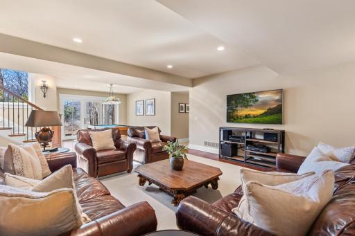 18400 Maple Ridge Road, Wayzata, MN 55391