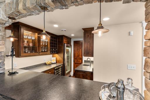 18400 Maple Ridge Road, Wayzata, MN 55391