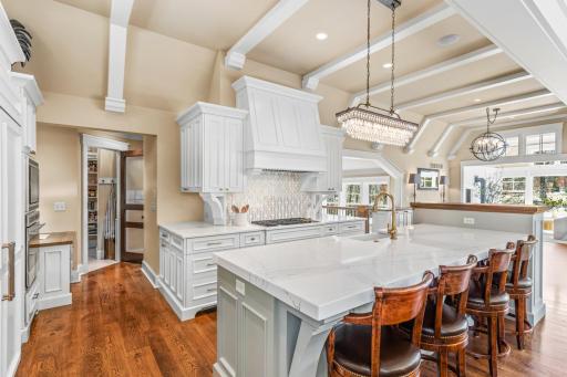 18400 Maple Ridge Road, Wayzata, MN 55391
