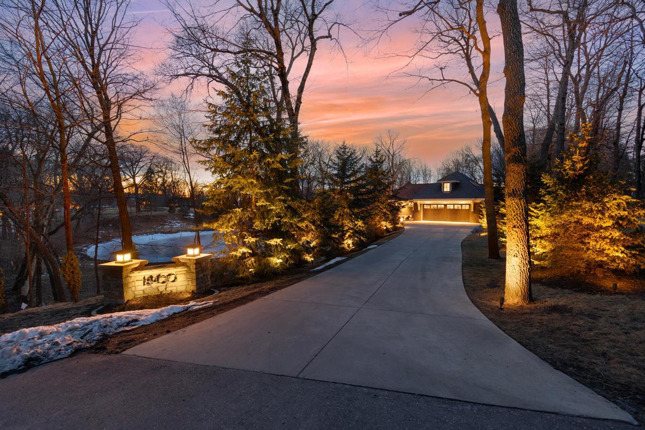 Long Driveway to Entrance