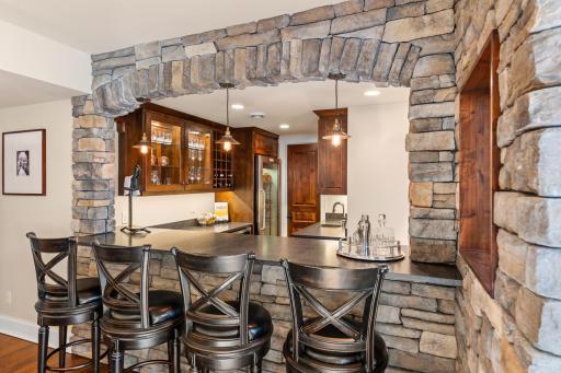 18400 Maple Ridge Road, Wayzata, MN 55391