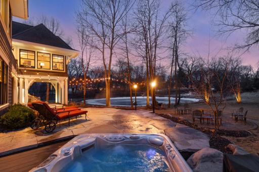 18400 Maple Ridge Road, Wayzata, MN 55391
