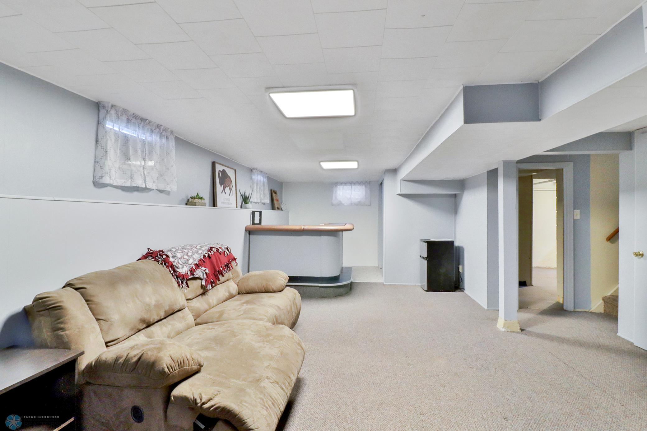 Basement1_1.JPG