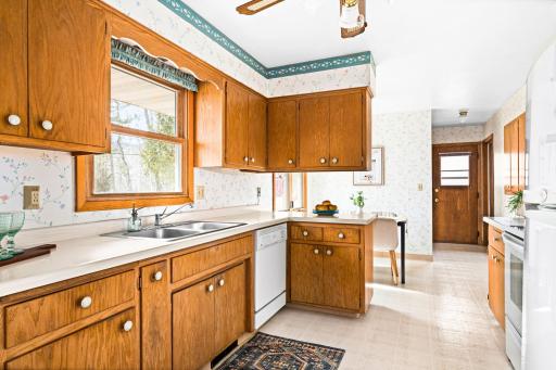 315 N 85th Avenue W, Duluth, MN 55807