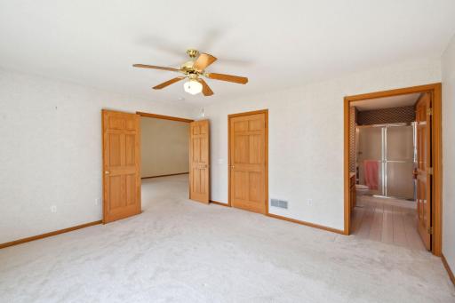 9456 Prairieview Trail N, Champlin, MN 55316