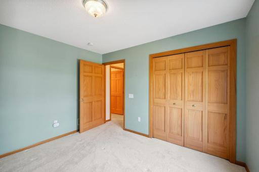 9456 Prairieview Trail N, Champlin, MN 55316