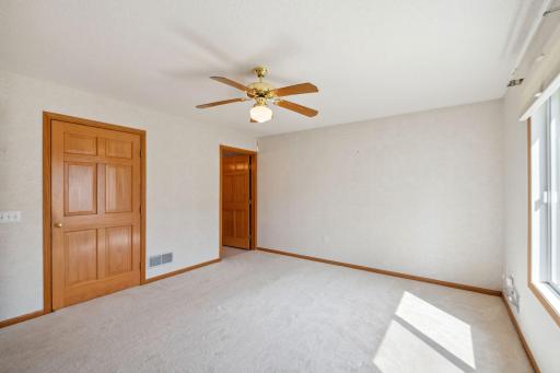 9456 Prairieview Trail N, Champlin, MN 55316