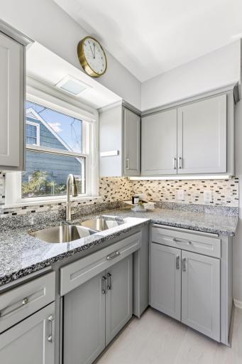 5821 York Avenue S, Edina, MN 55410