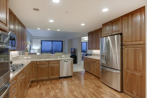 100 3rd Avenue S, 1802, Minneapolis, MN 55401