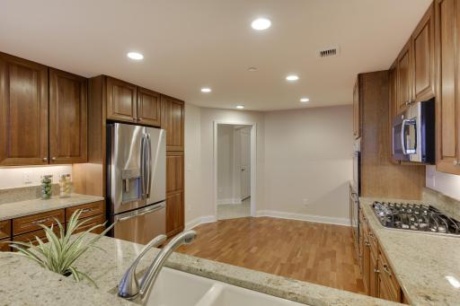 100 3rd Avenue S, 1802, Minneapolis, MN 55401