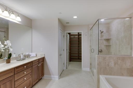100 3rd Avenue S, 1802, Minneapolis, MN 55401