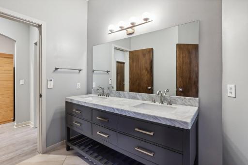 18014 Bearpath Trail, Eden Prairie, MN 55347