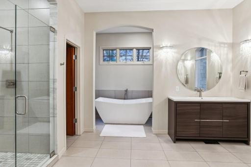 18014 Bearpath Trail, Eden Prairie, MN 55347