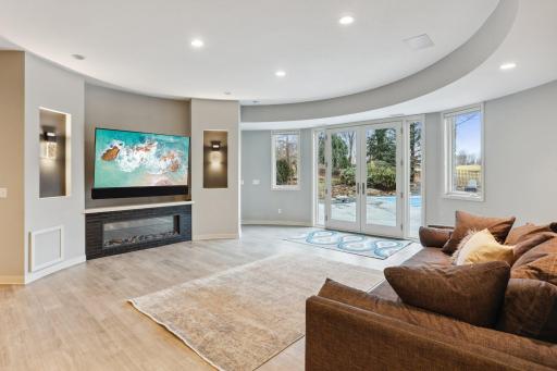 18014 Bearpath Trail, Eden Prairie, MN 55347
