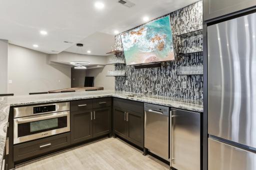 18014 Bearpath Trail, Eden Prairie, MN 55347