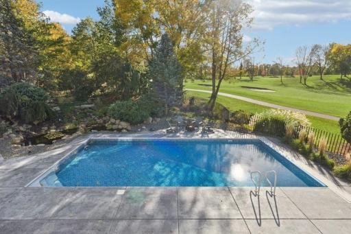 18014 Bearpath Trail, Eden Prairie, MN 55347
