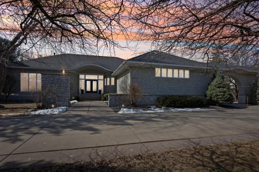 18014 Bearpath Trail, Eden Prairie, MN 55347