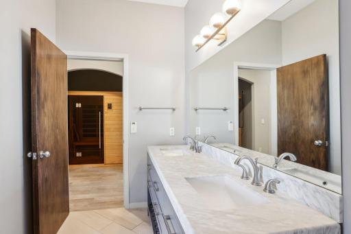 18014 Bearpath Trail, Eden Prairie, MN 55347