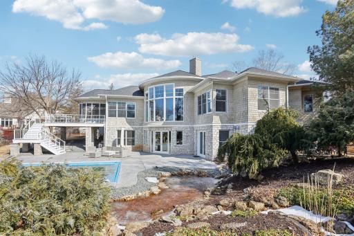 18014 Bearpath Trail, Eden Prairie, MN 55347