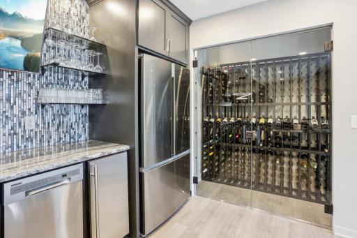 18014 Bearpath Trail, Eden Prairie, MN 55347