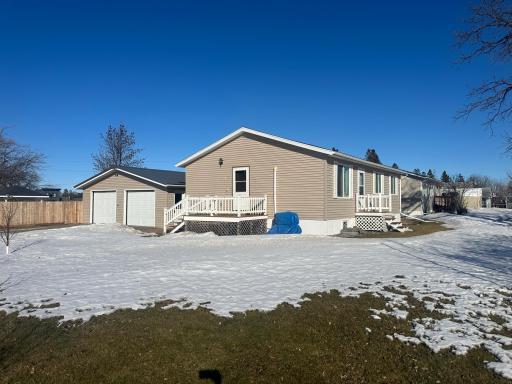 303 Lincoln Street SE, Warroad, MN 56763