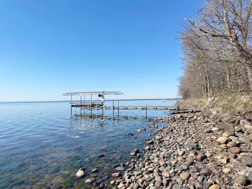 A view looking up the shoreline to the north...