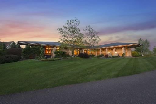 9601 Whistling Valley Road, Lake Elmo, MN 55042