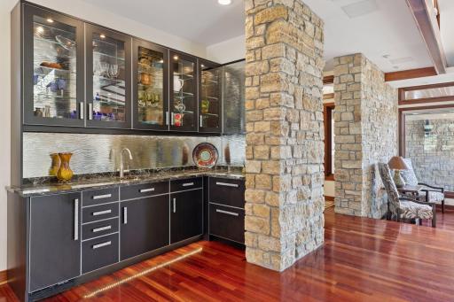 9601 Whistling Valley Road, Lake Elmo, MN 55042