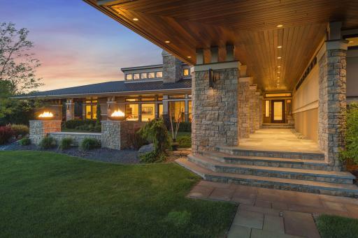 9601 Whistling Valley Road, Lake Elmo, MN 55042