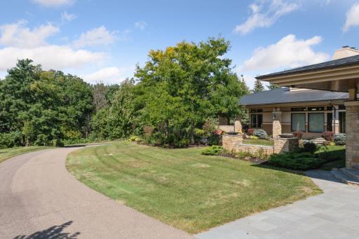 9601 Whistling Valley Road, Lake Elmo, MN 55042