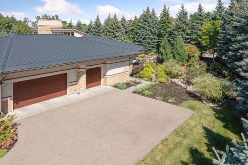 9601 Whistling Valley Road, Lake Elmo, MN 55042