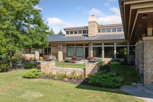 9601 Whistling Valley Road, Lake Elmo, MN 55042
