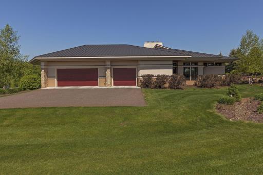 9601 Whistling Valley Road, Lake Elmo, MN 55042