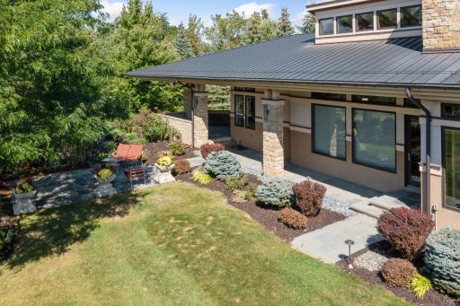 9601 Whistling Valley Road, Lake Elmo, MN 55042