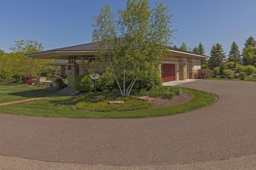 9601 Whistling Valley Road, Lake Elmo, MN 55042