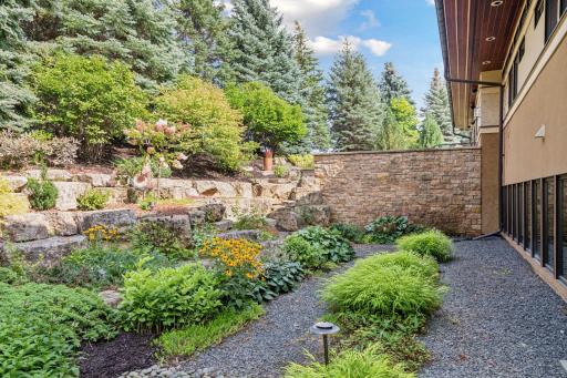 9601 Whistling Valley Road, Lake Elmo, MN 55042