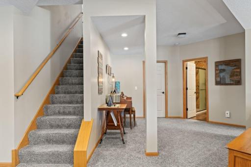 819 Vardon Court, Faribault, MN 55021