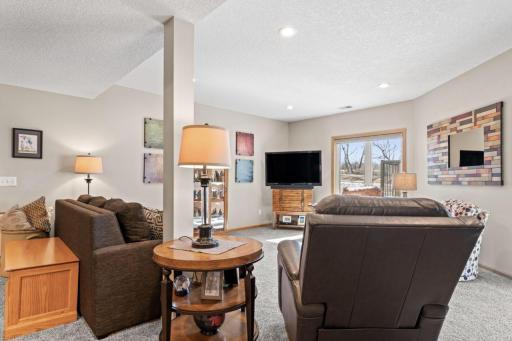 819 Vardon Court, Faribault, MN 55021