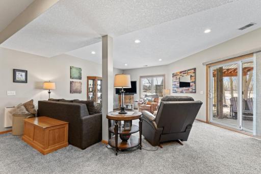 819 Vardon Court, Faribault, MN 55021